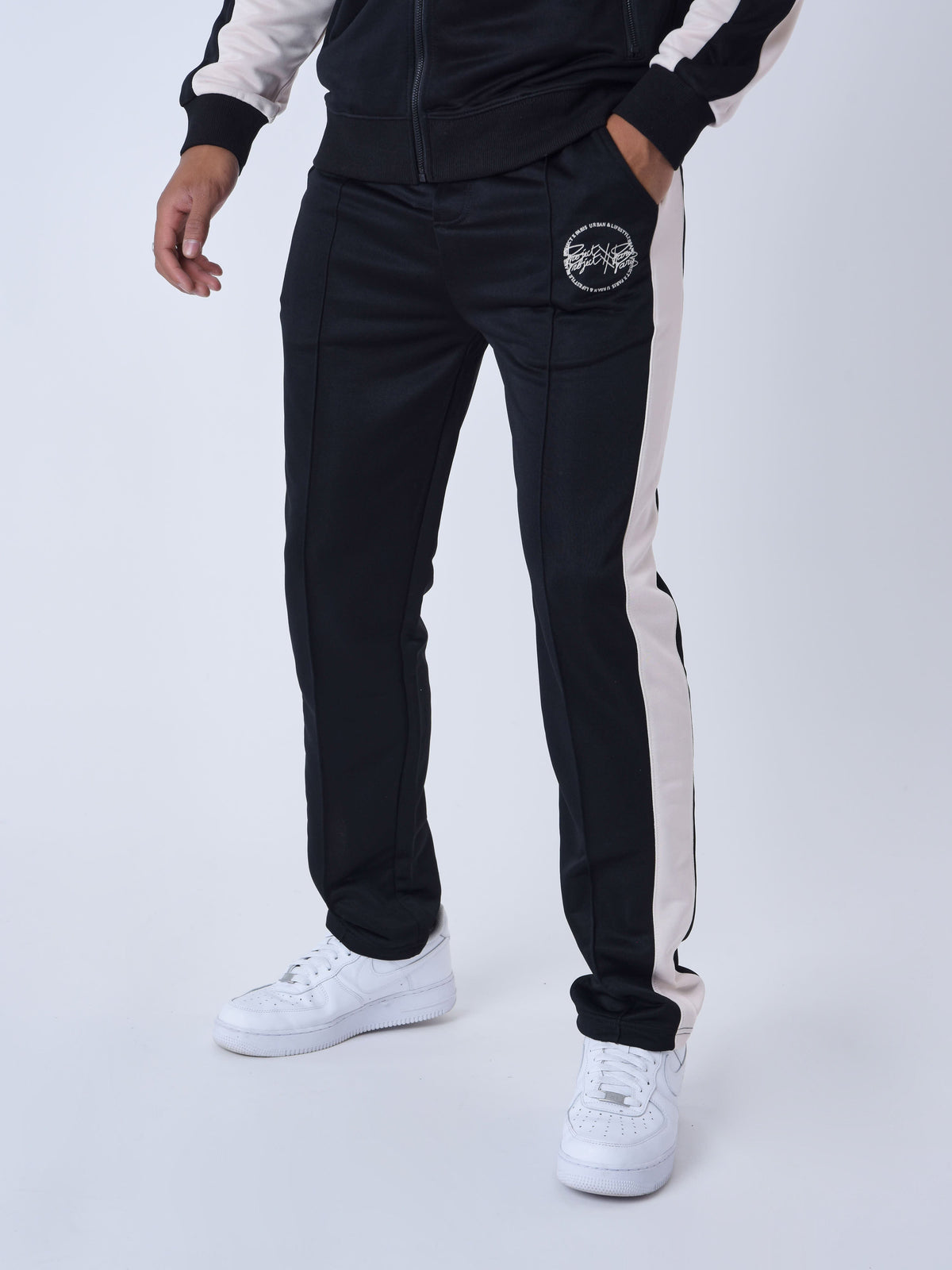 Pantalon bicolore à empiecement