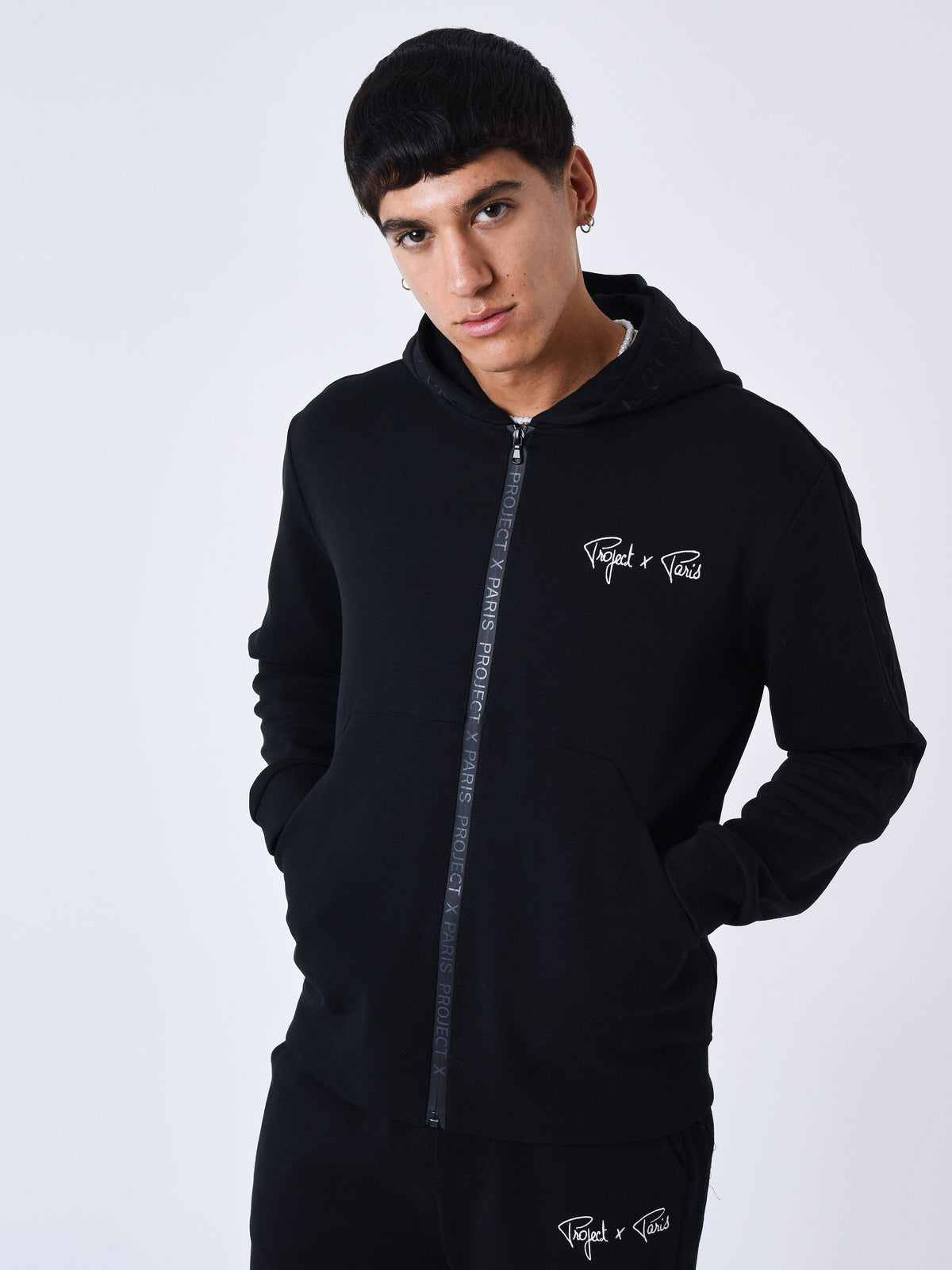 Sweat à Capuche zippé uni