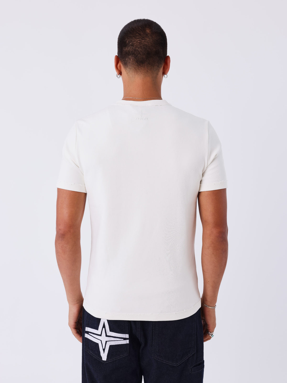 T-shirt manches courtes destroy