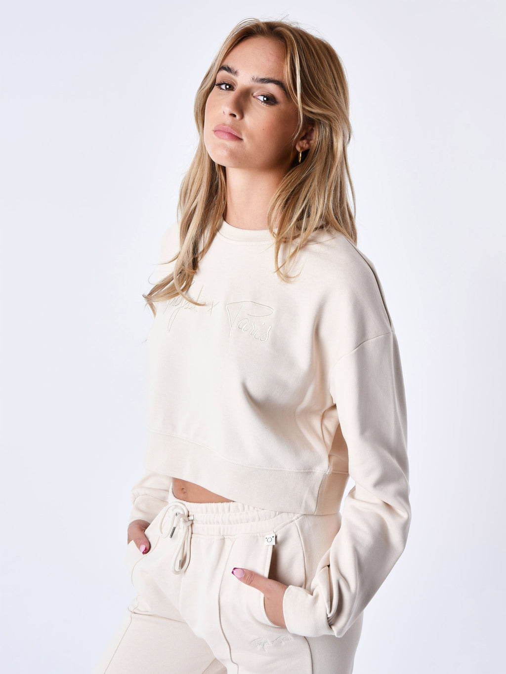 Sweat basic court ample