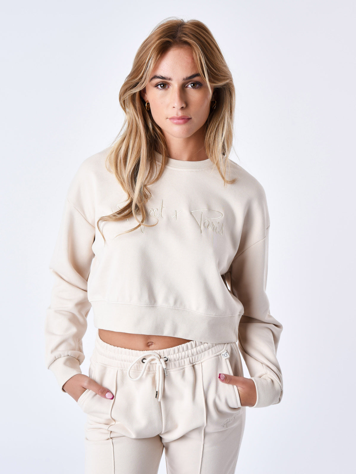 Sweat basic court ample