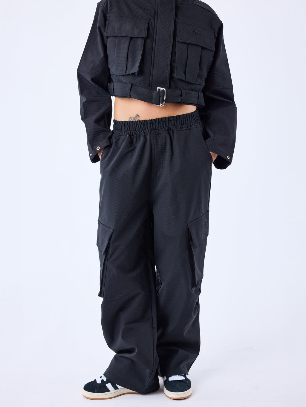 Pantalon ample cotelé a poches