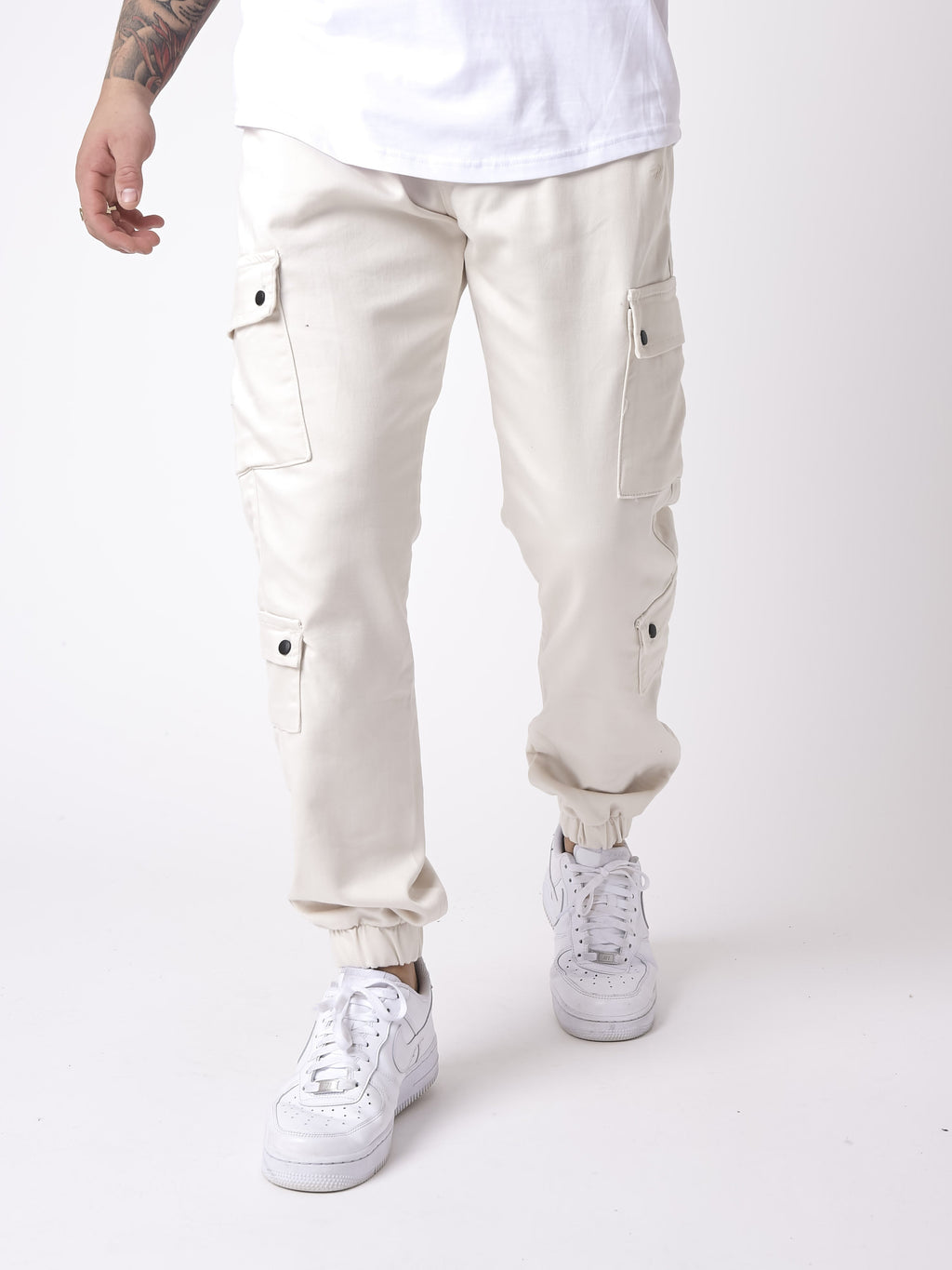 Cargo multi-poches avec serrage élastique