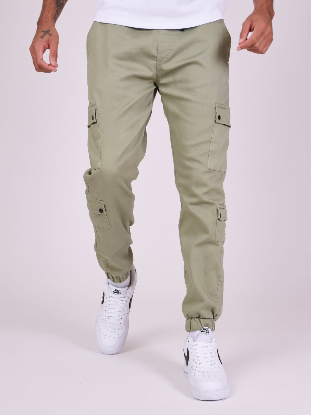 Cargo multi-poches avec serrage élastique