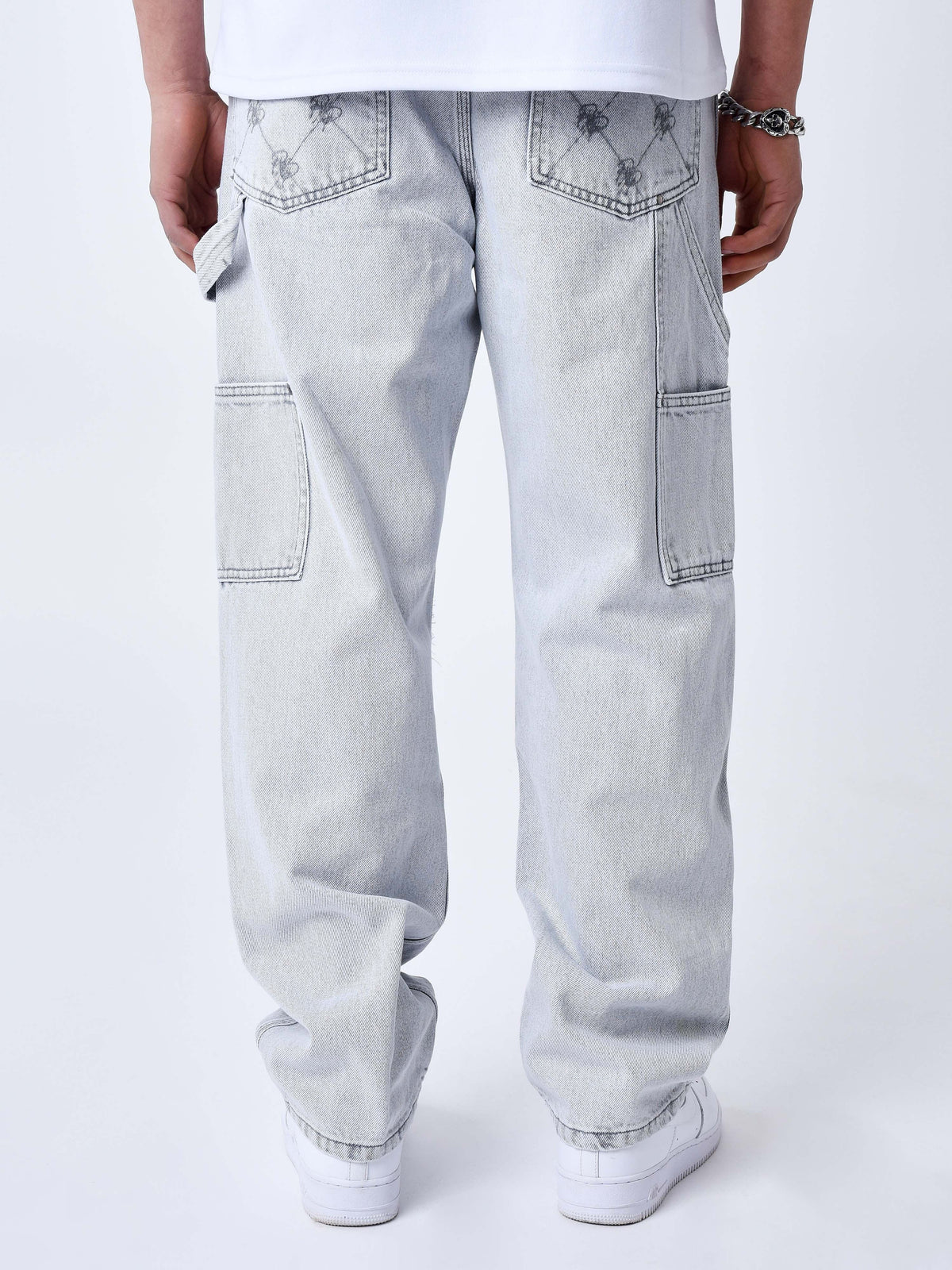 Jeans ample à détails charpentier