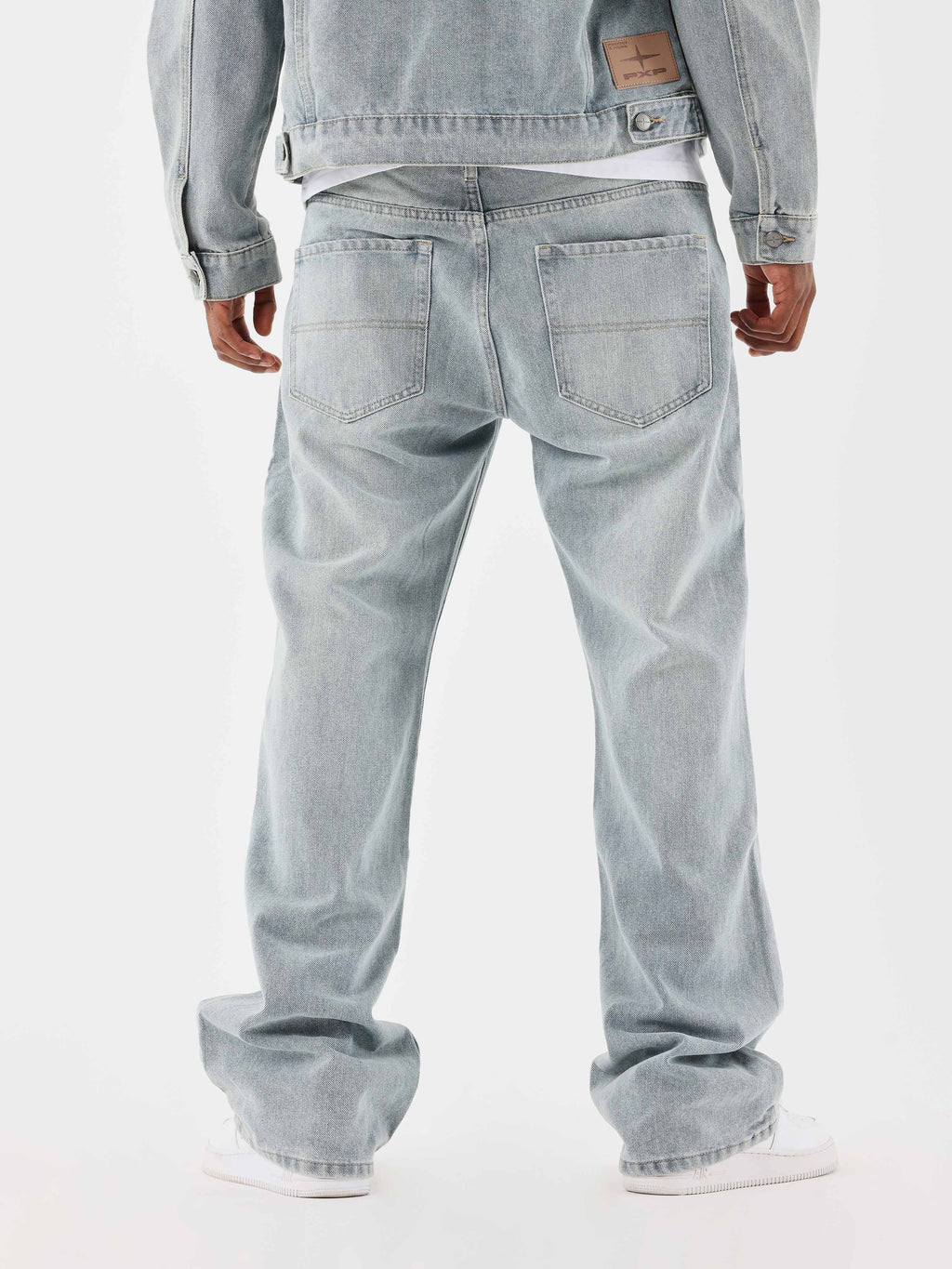 Jeans ample à détails charpentier