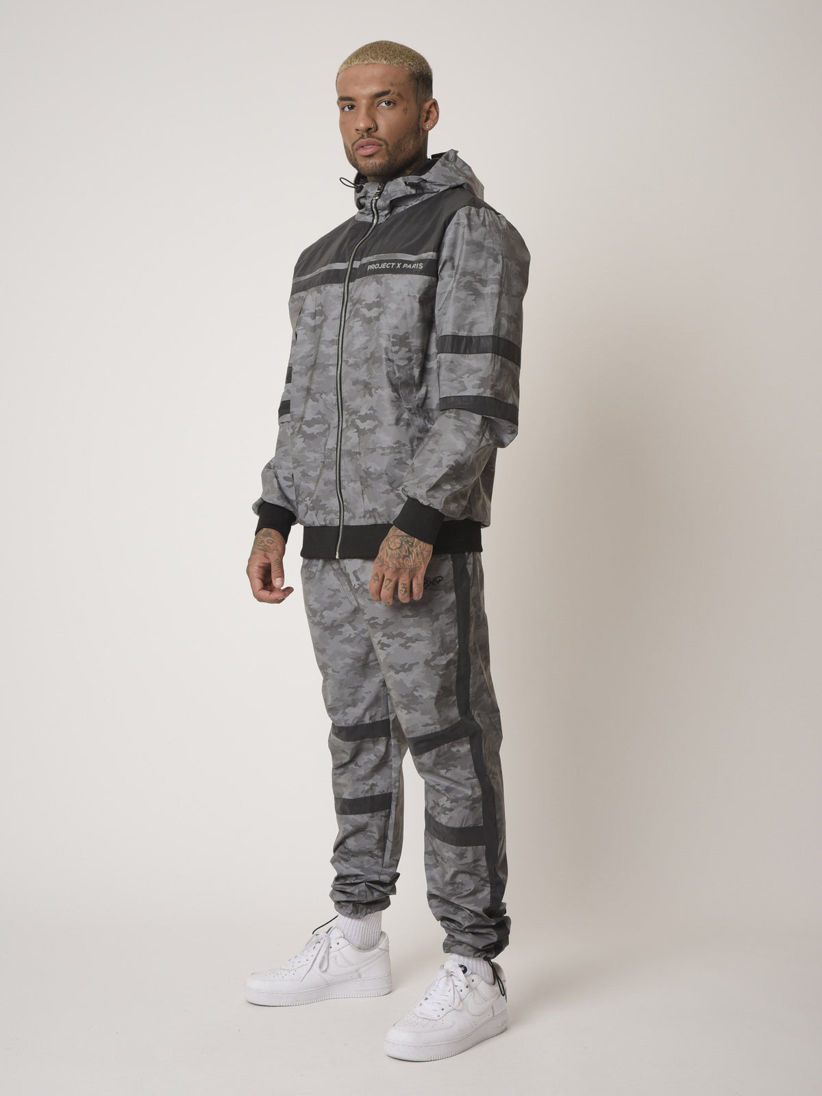 Pantalon de jogging réfléchissante motif camouflage