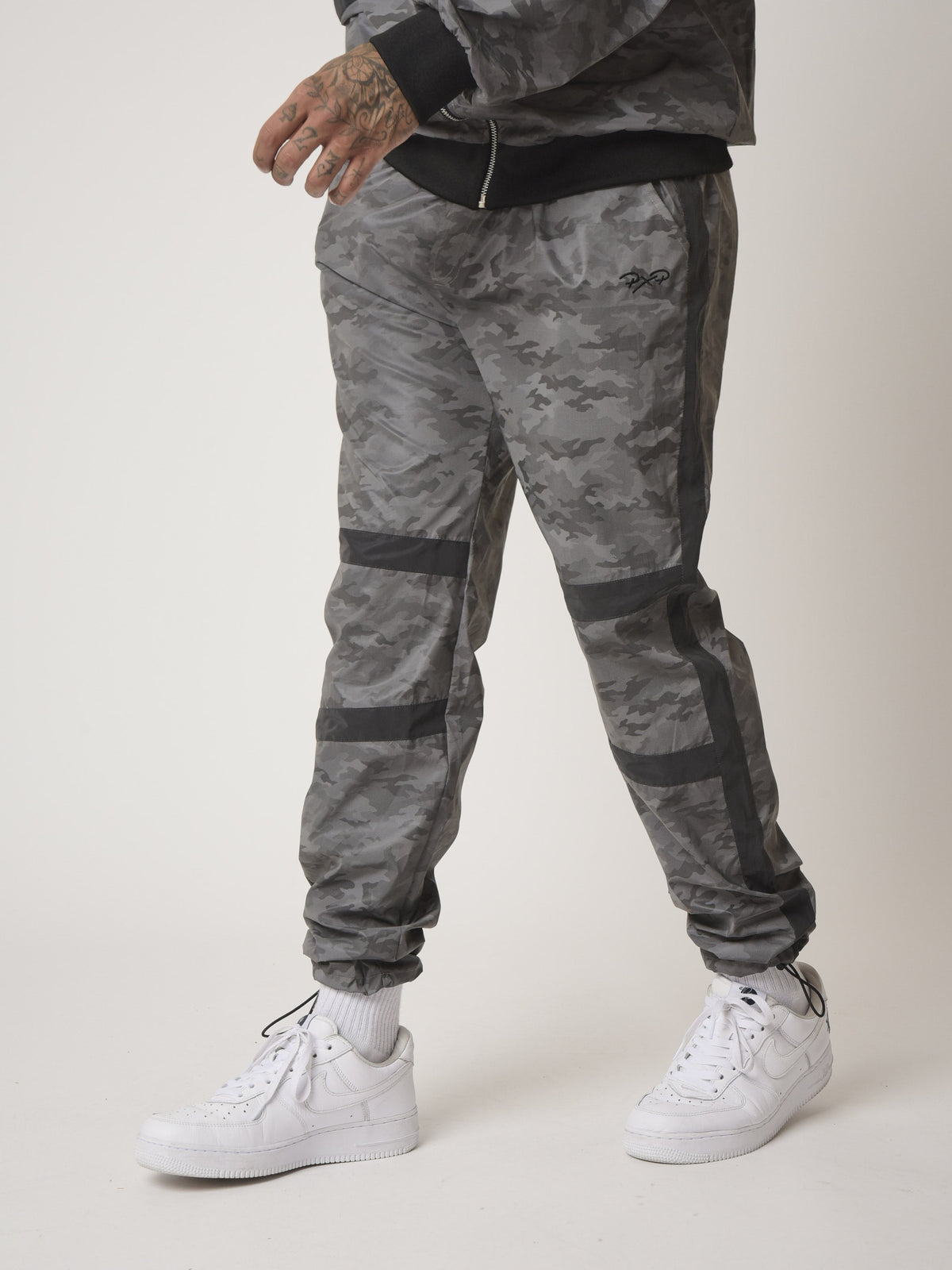 Pantalon de jogging réfléchissante motif camouflage