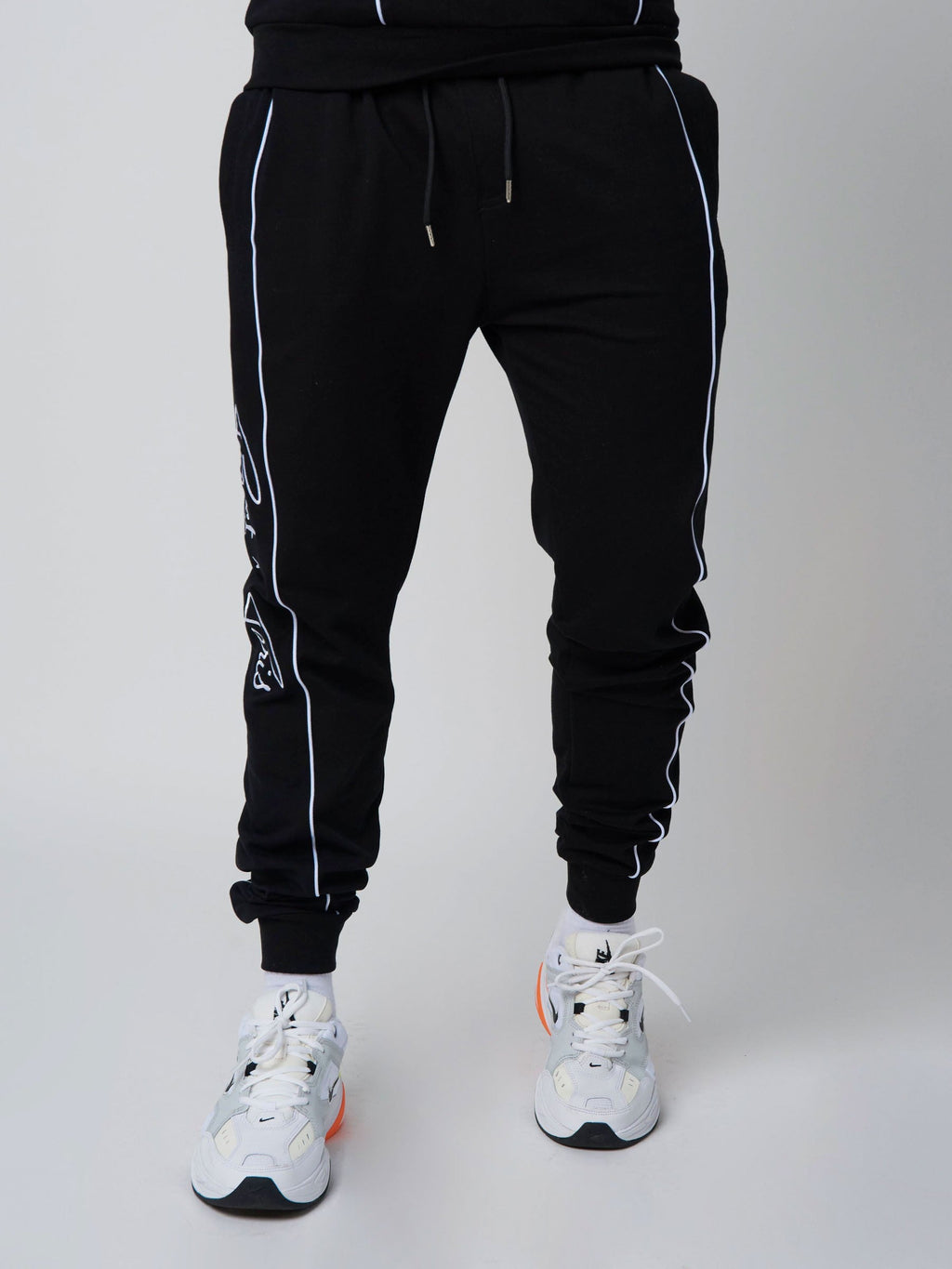 Pantalon de jogging logo sur le côté