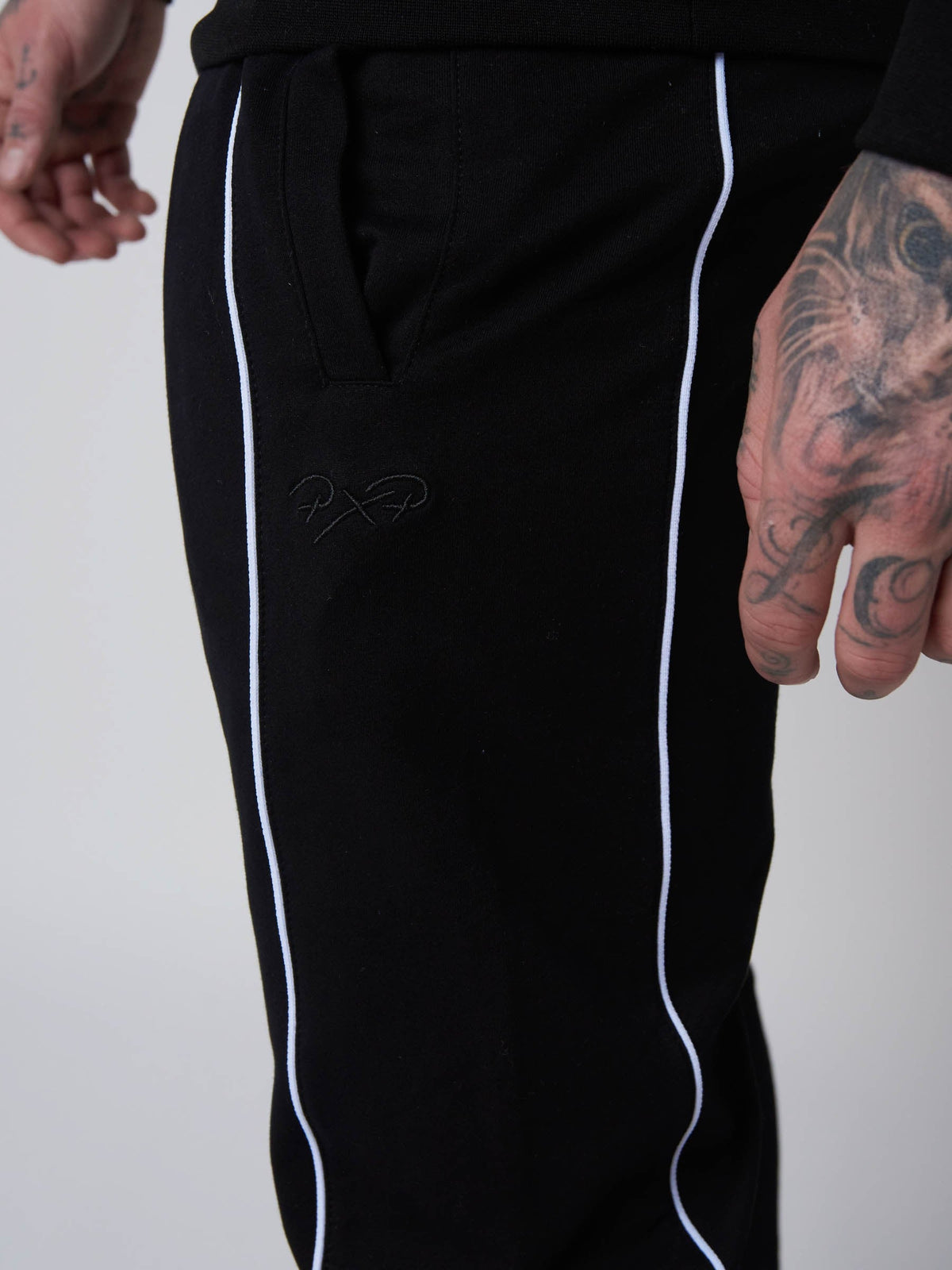 Pantalon de jogging logo sur le côté