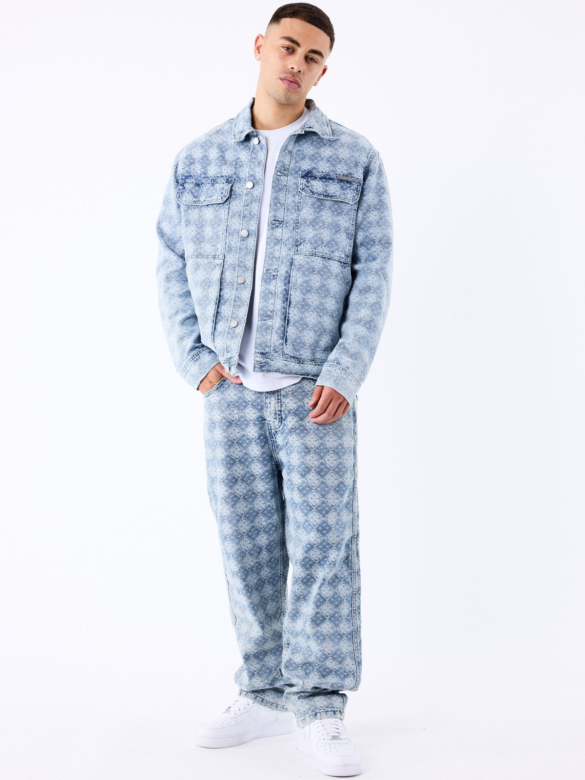 Pantalon en denim à motif géometrique