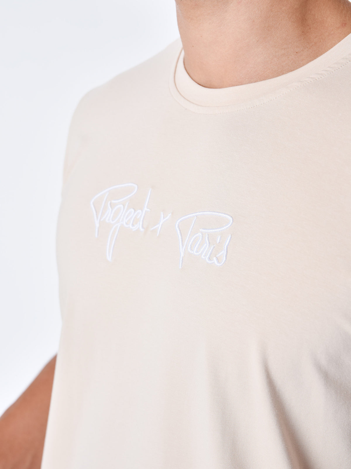 T-shirt logo brodé en relief