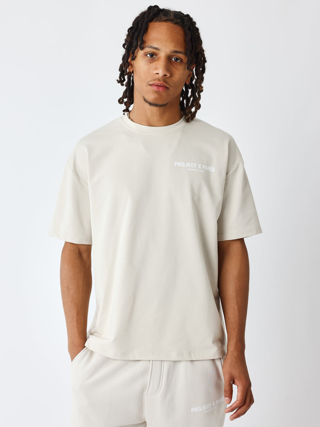 T-shirt members' club