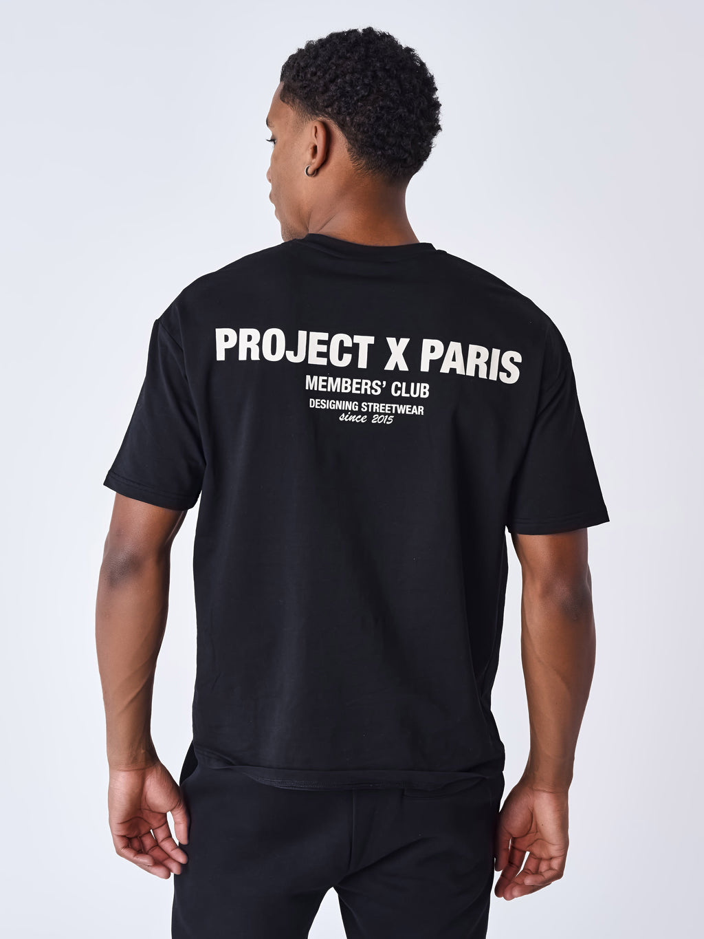 T-shirt members' club
