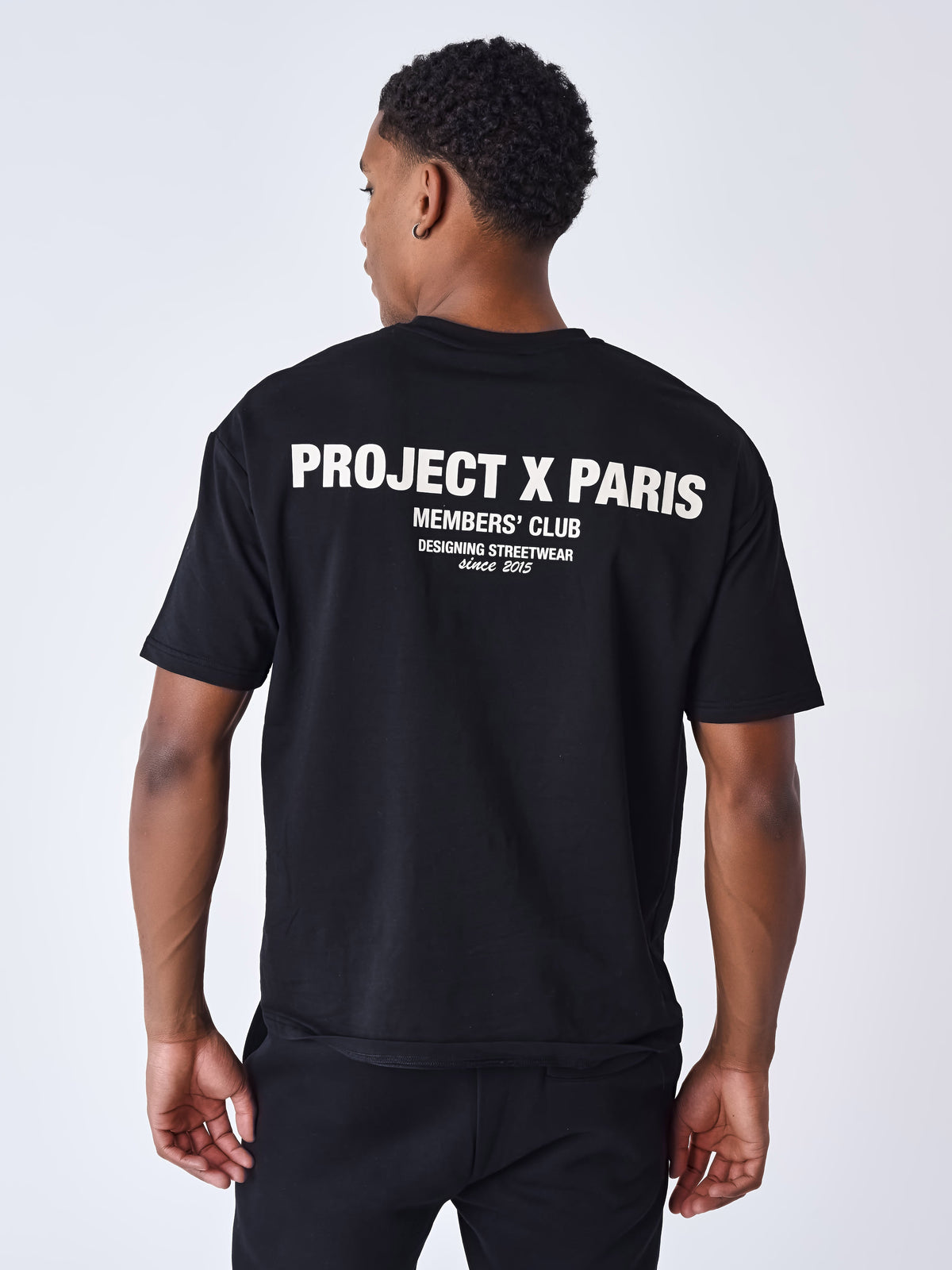 T-shirt members' club