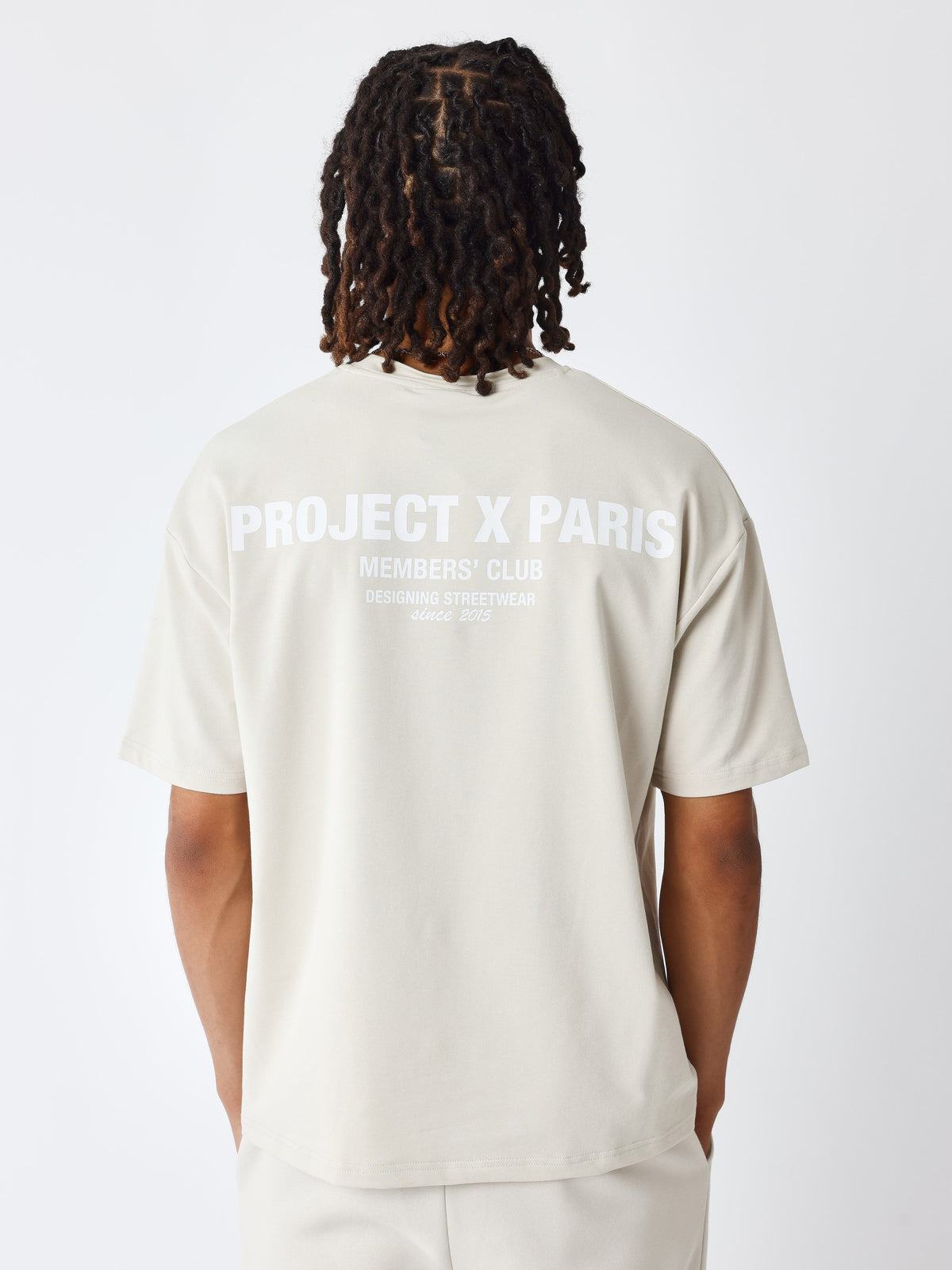 T-shirt members' club