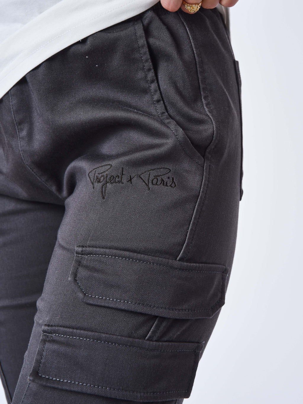Cargo à poches multiples