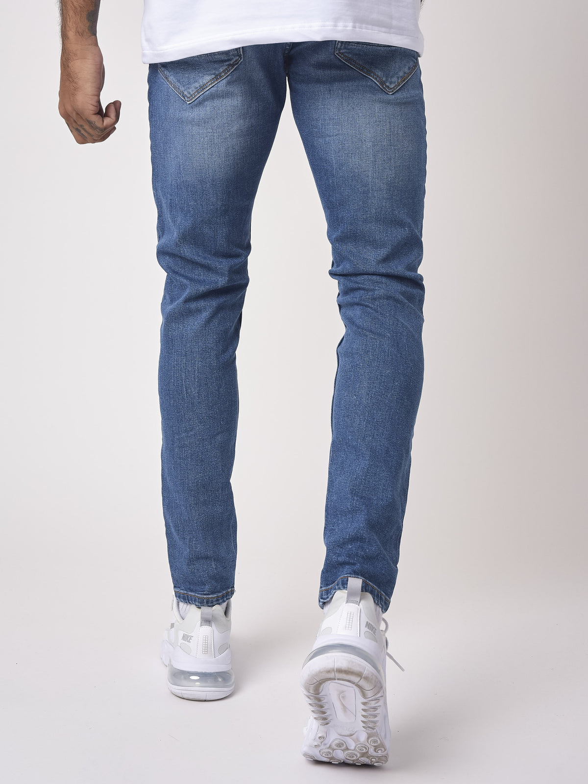 Jean slim basic bleu avec trous