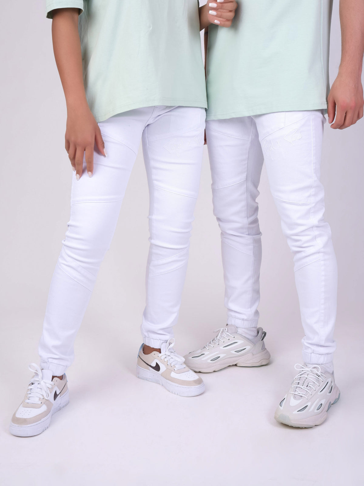 Pantalon skinny basic coutures apparentes